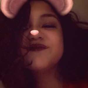 Meet your Posher, Nohemi